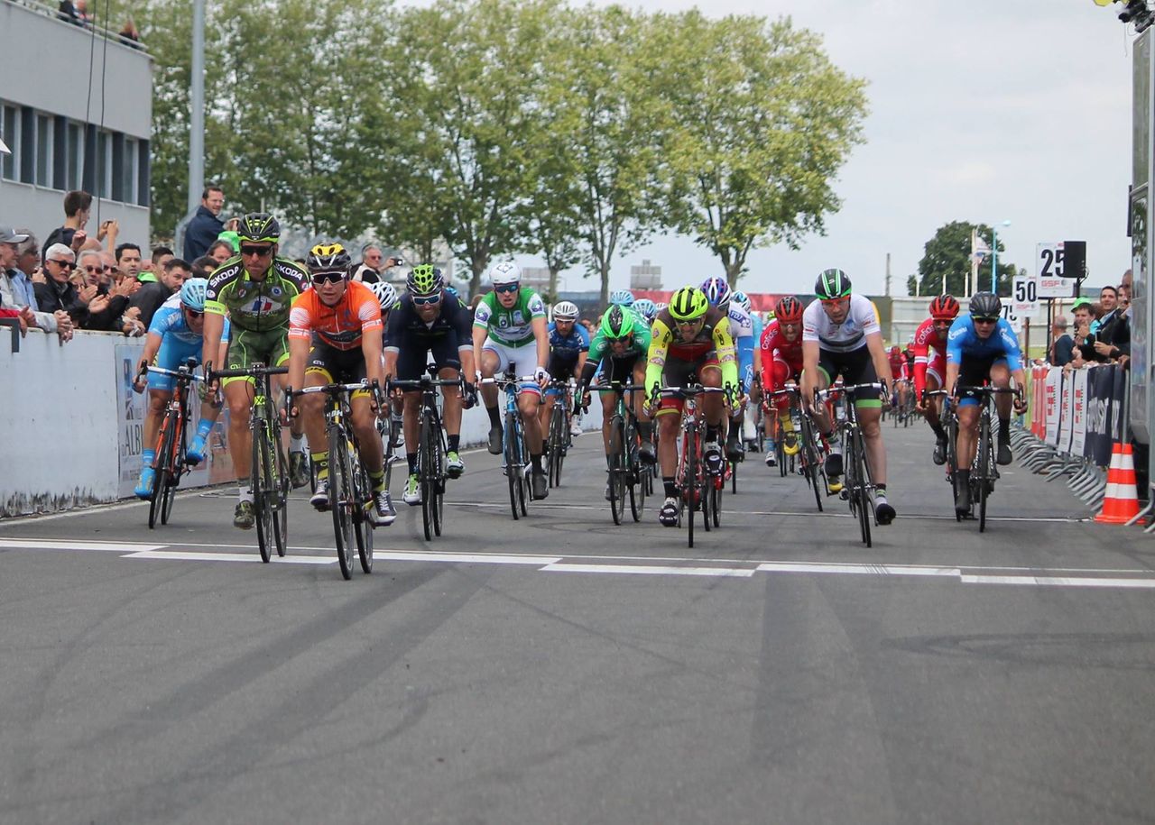 Bryan Coquard take victory