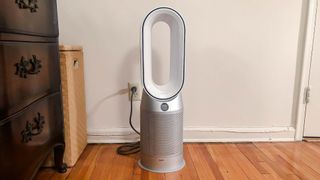 Dyson Purifier Hot + Cool HP07 in use
