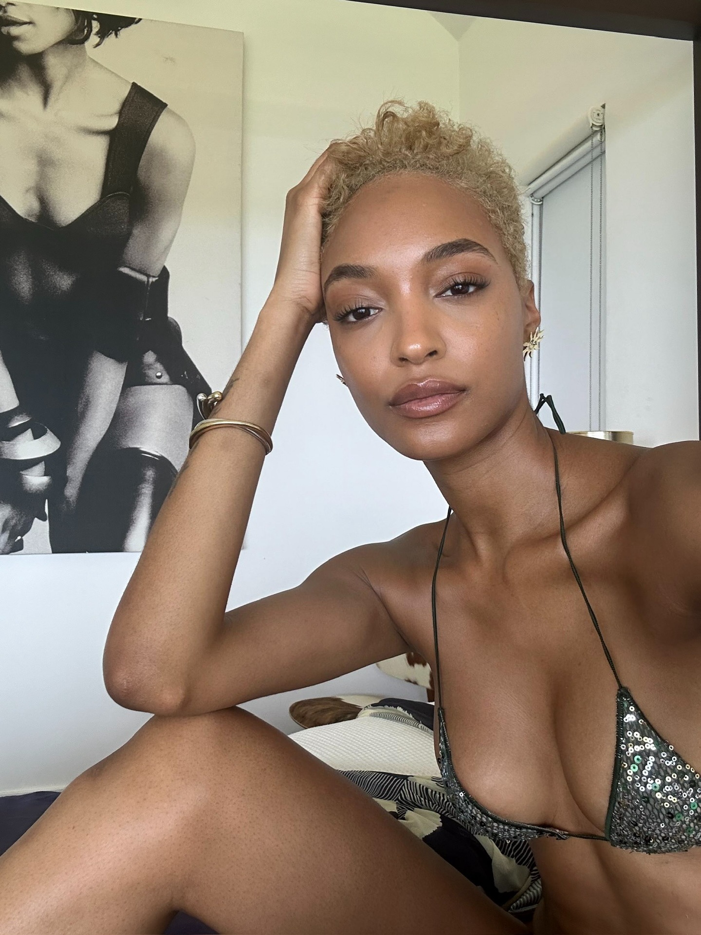Jourdan Dunn with mocha bronde hair colour