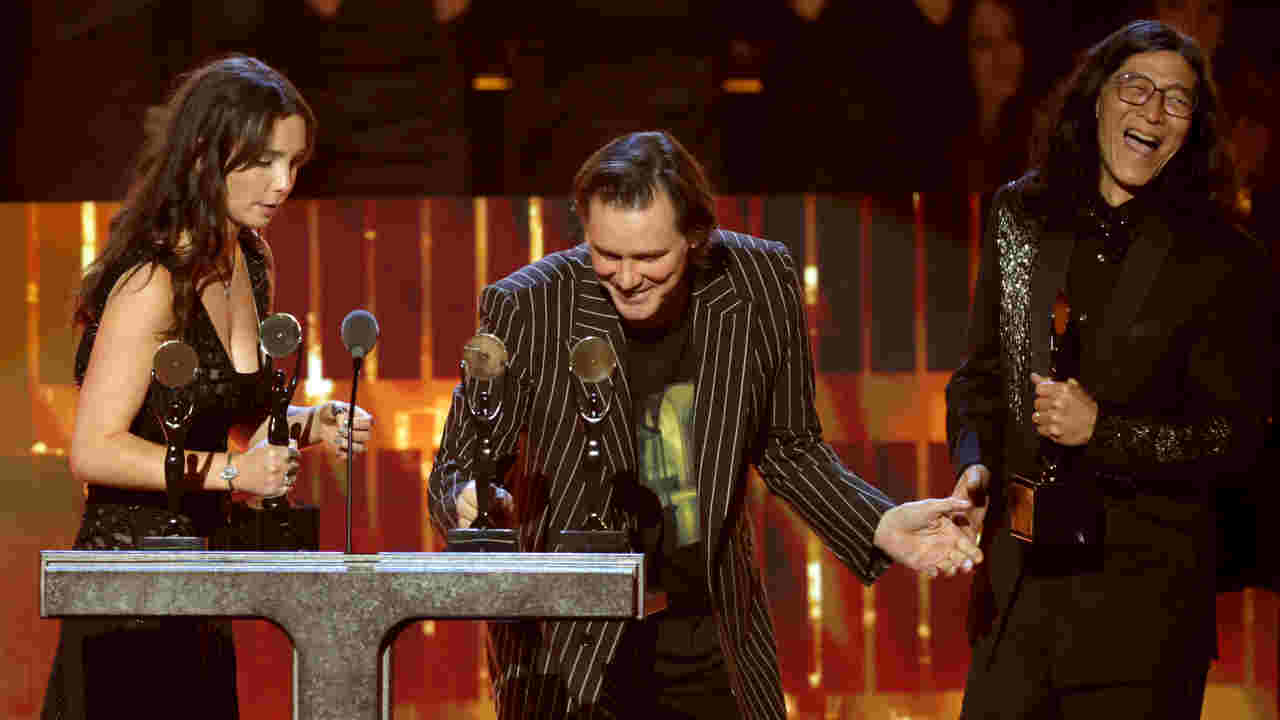 Lily Cornell and Jim Carrey induct Soundgarden at the 2025 Rock And Roll Hall Of Fame