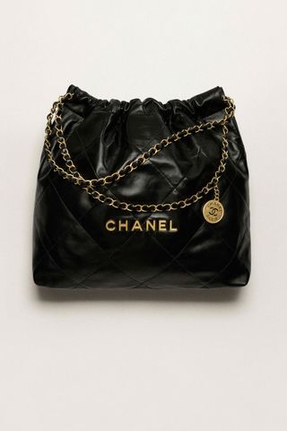 Chanel 22 Handbag