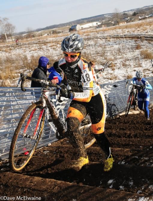 Jade Wilcoxson (Optum p/b Kelly Benefit Strategies) running the stairs in fifth place