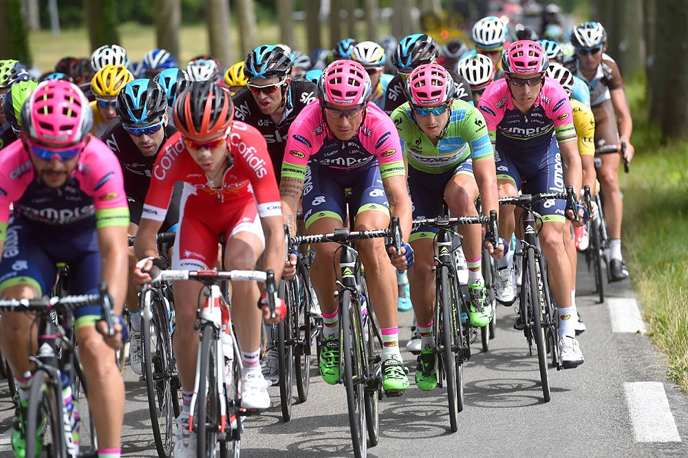 Sacha Modolo (Lampre-Merida) in the green jersey