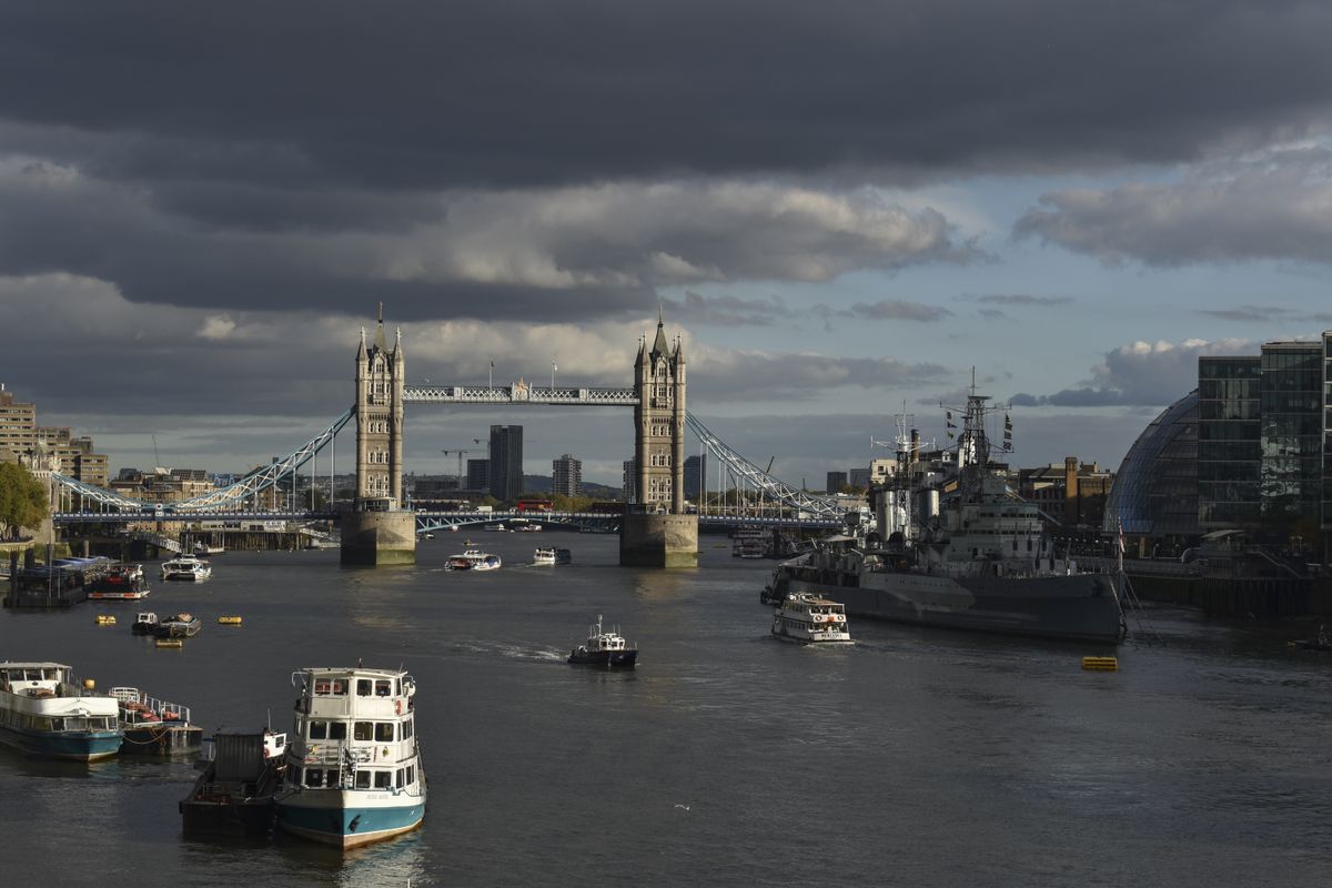 London tower bridge at golden hour