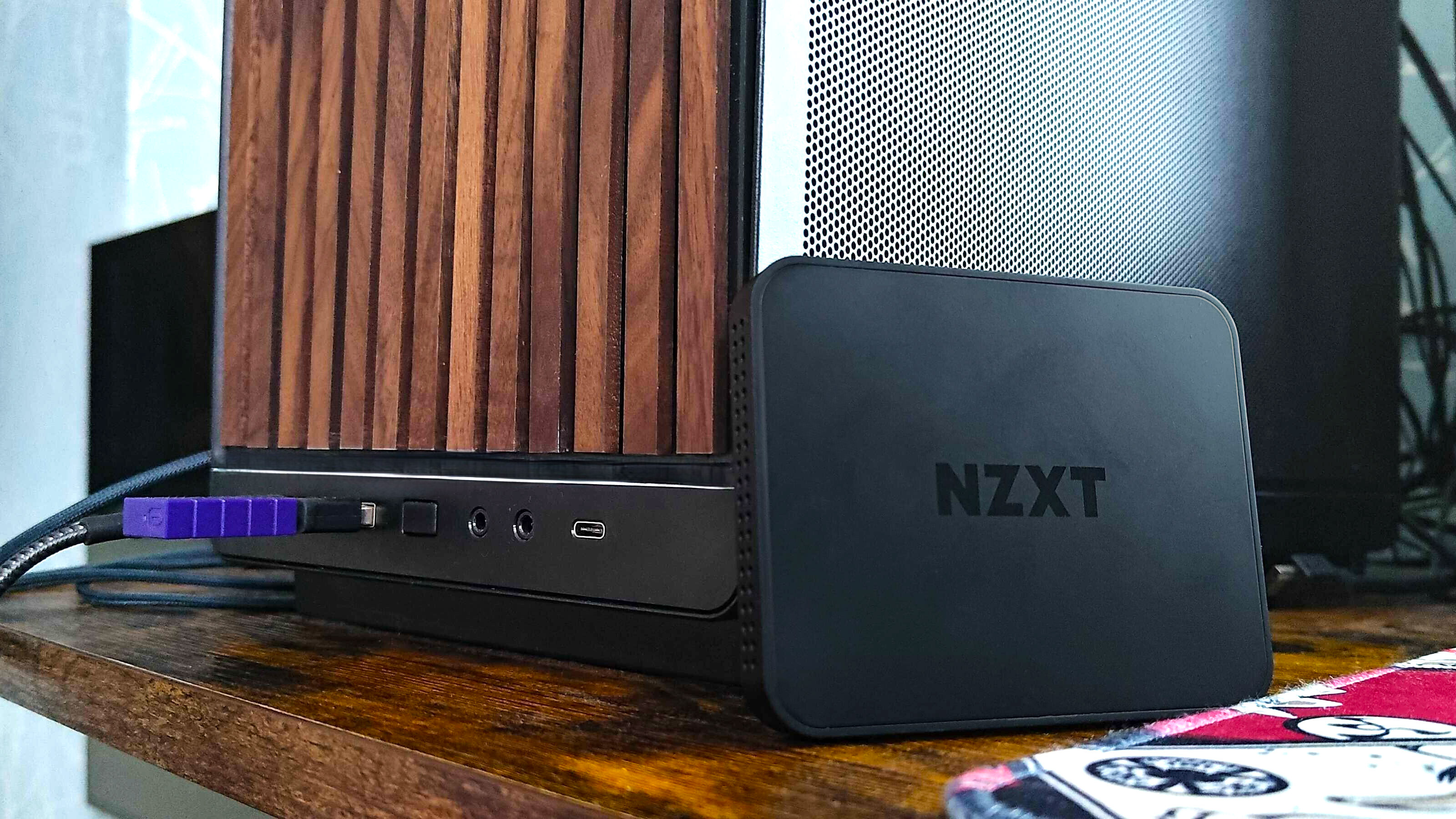 Gaming PC and NZXT Signal 4K30 capture card