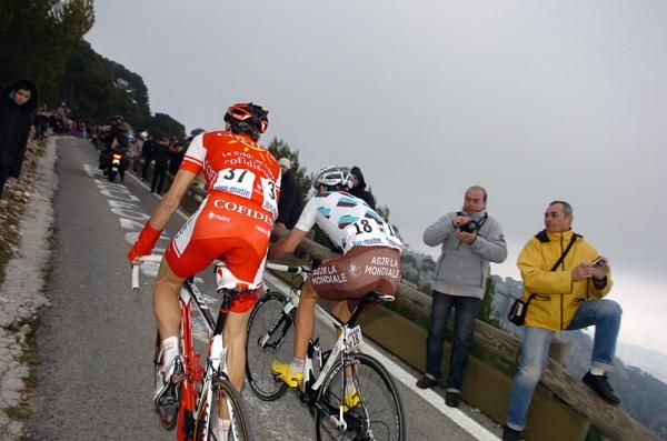 The Tour M&eacute;diterran&eacute;en became a two-man duel between David Moncoutie (Cofidis) and Jean-Christophe Peraud (AG2R La Mondiale).