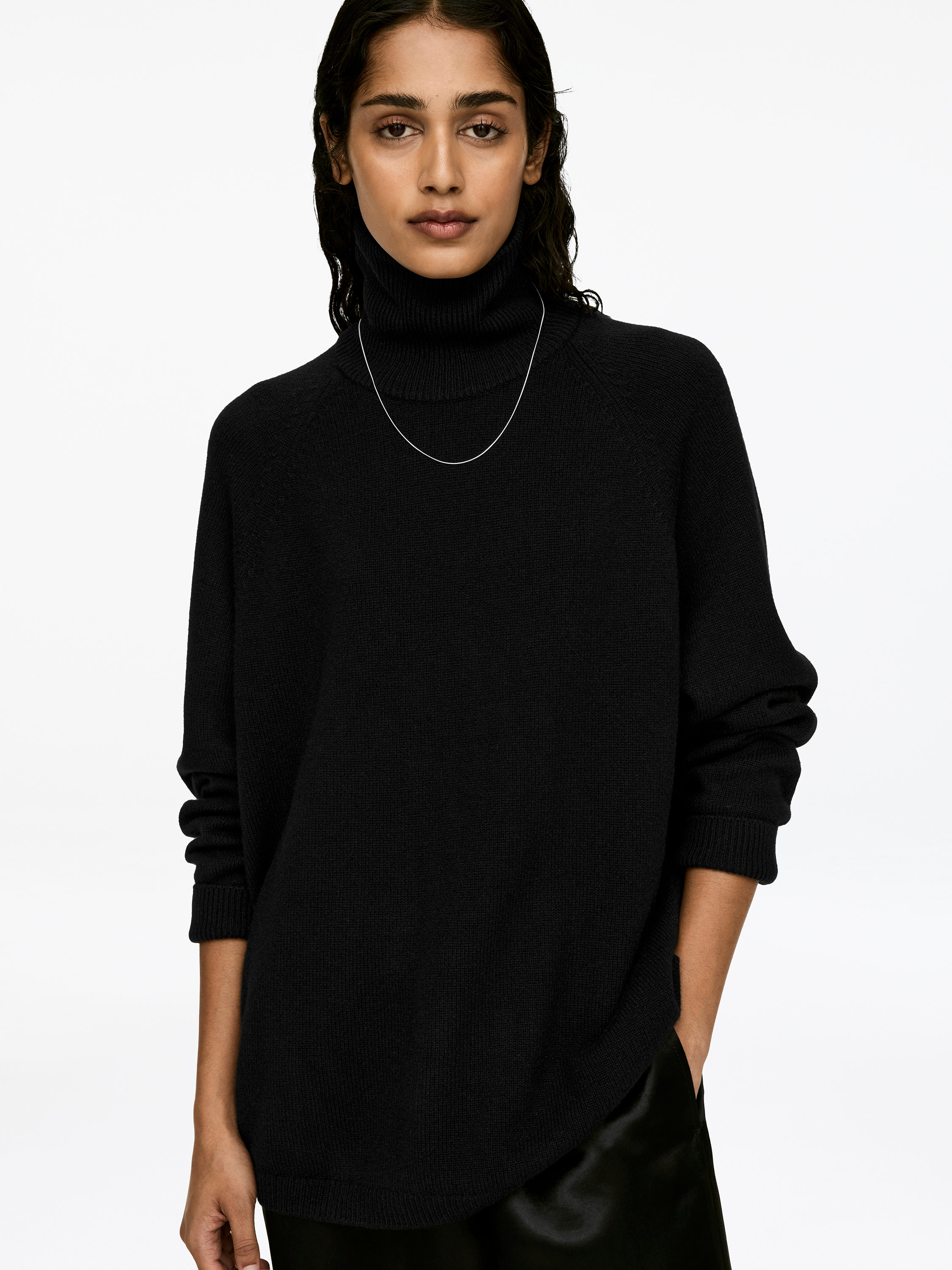 Roll-Neck Cashmere-Wool Jumper &amp;ndash; Black &amp;ndash; Women &amp;ndash; Arket Gb