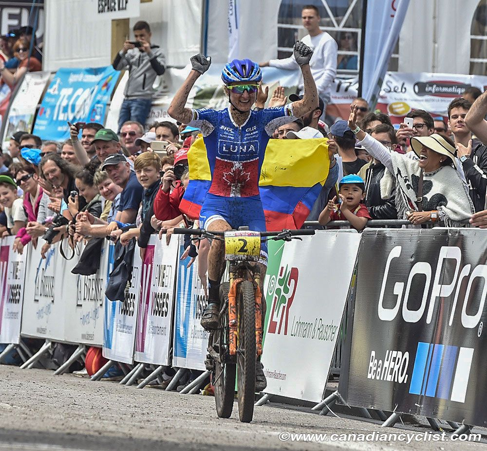 Catharine Pendrel (Luna Pro Team) was caught in traffic on the early laps, but worked her way towards the front