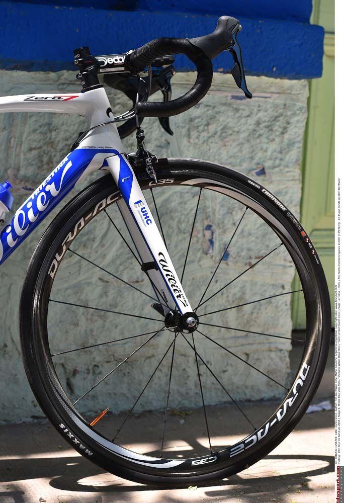 The straight forks on Matthew Busche's Wilier Triestina Zero.7