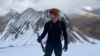 Kit I couldn't live without: Couloir Gloves on a wintery hike