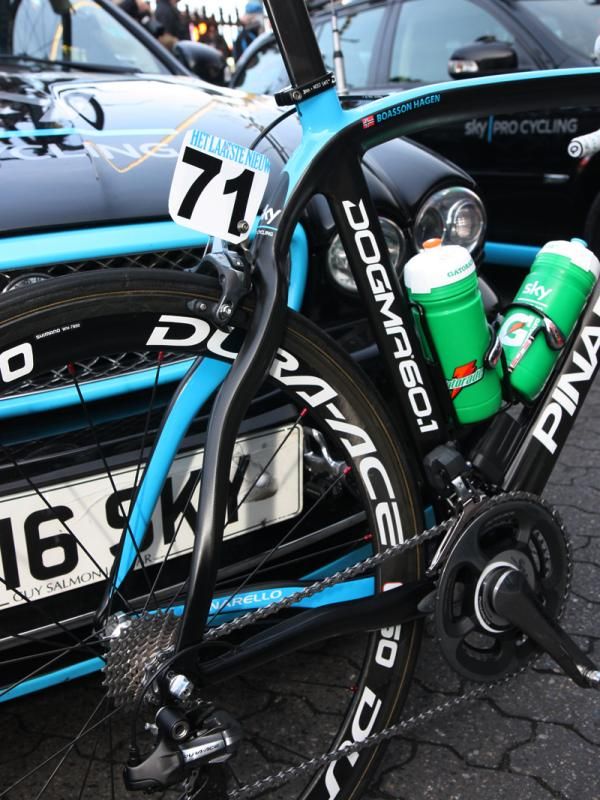 The rear end of Sky's Pinarello Dogmas are unmistakably curvy.
