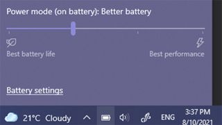 Windows 10's power controls within the battery flyout