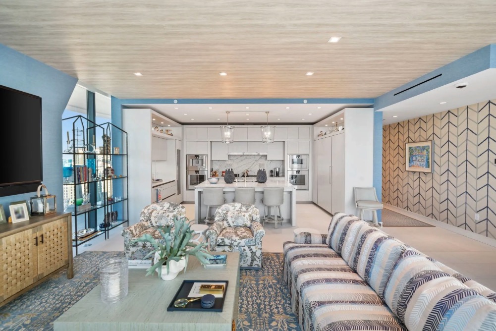 Palm beach apartment