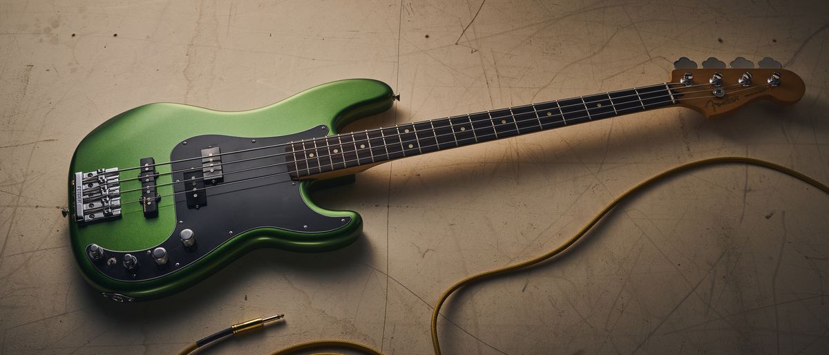 Fender Player Precision Bass レフティ Amazon.com: Fender Player Precision Bass, 3-Color Sunburst