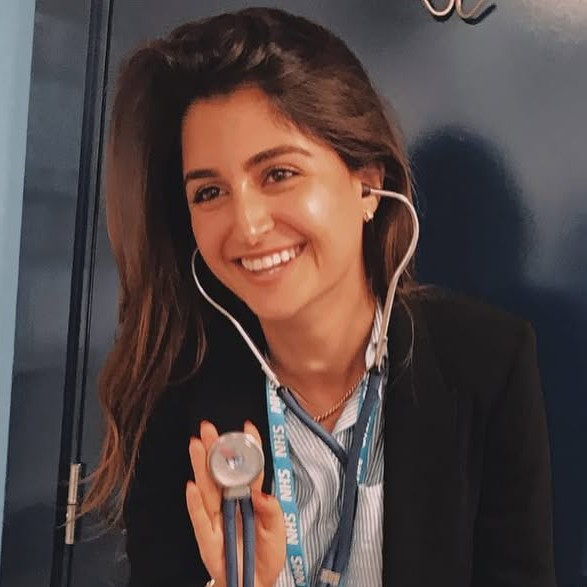 Headshot Dr. Shireen