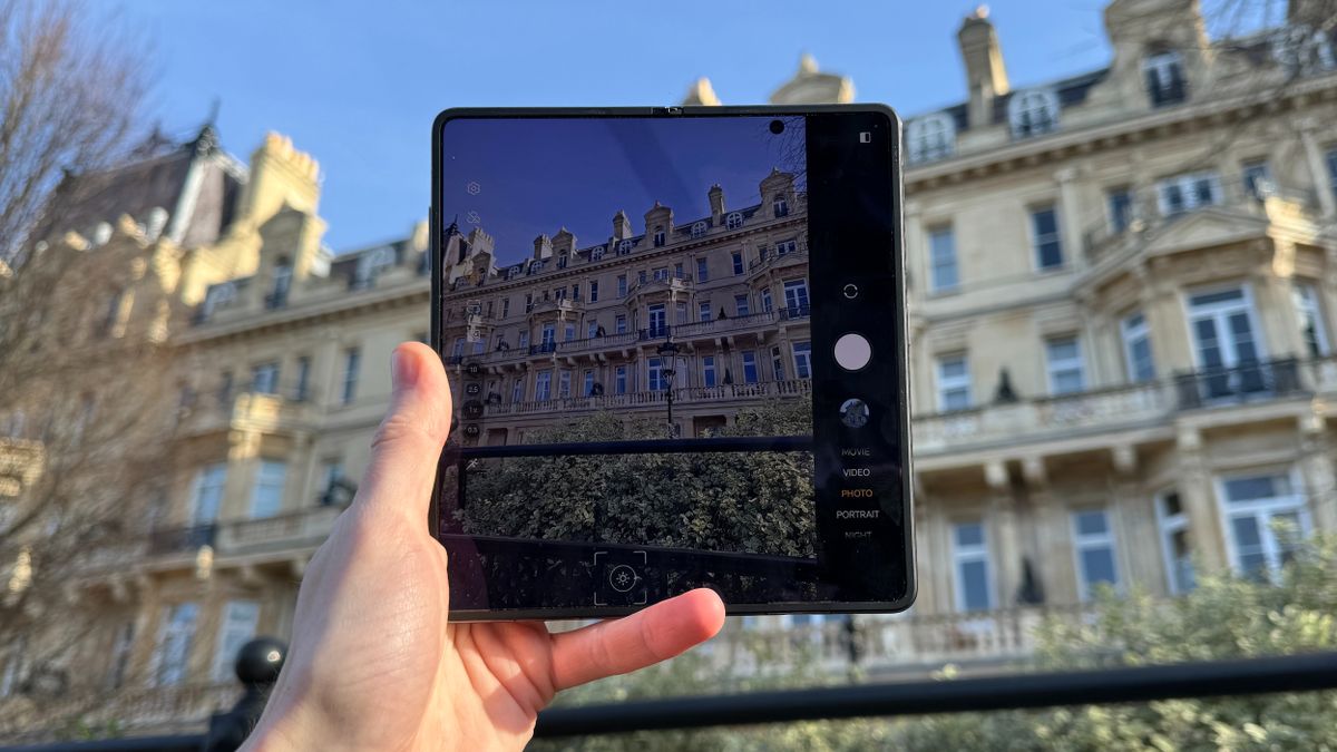 Honor Magic V2 review