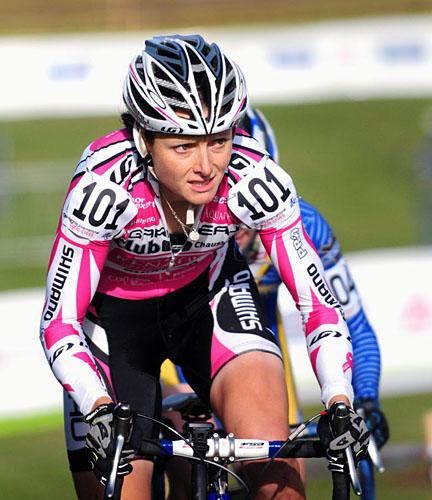 Natasha Elliot (Garneau Club Chasseurs) leading up the wicked steep climb.