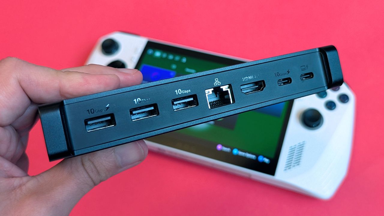 ASUS ROG Bulwark Dock DG300 review: Too expensive to compete