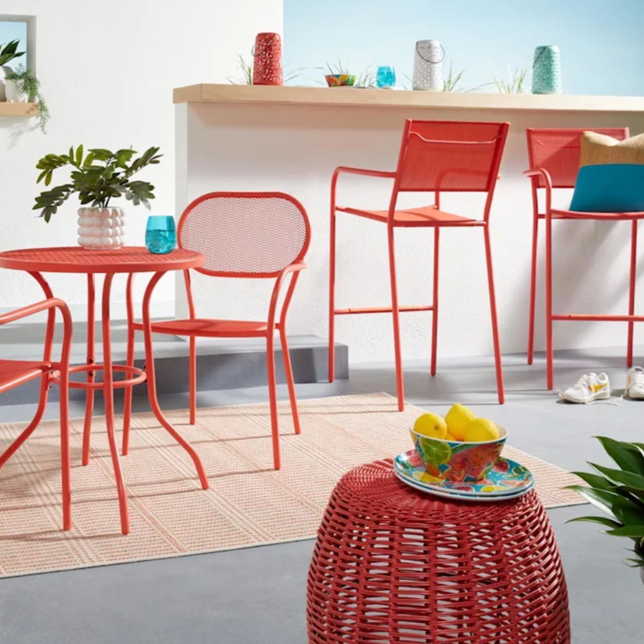 Pameran furnitur outdoor di rumah