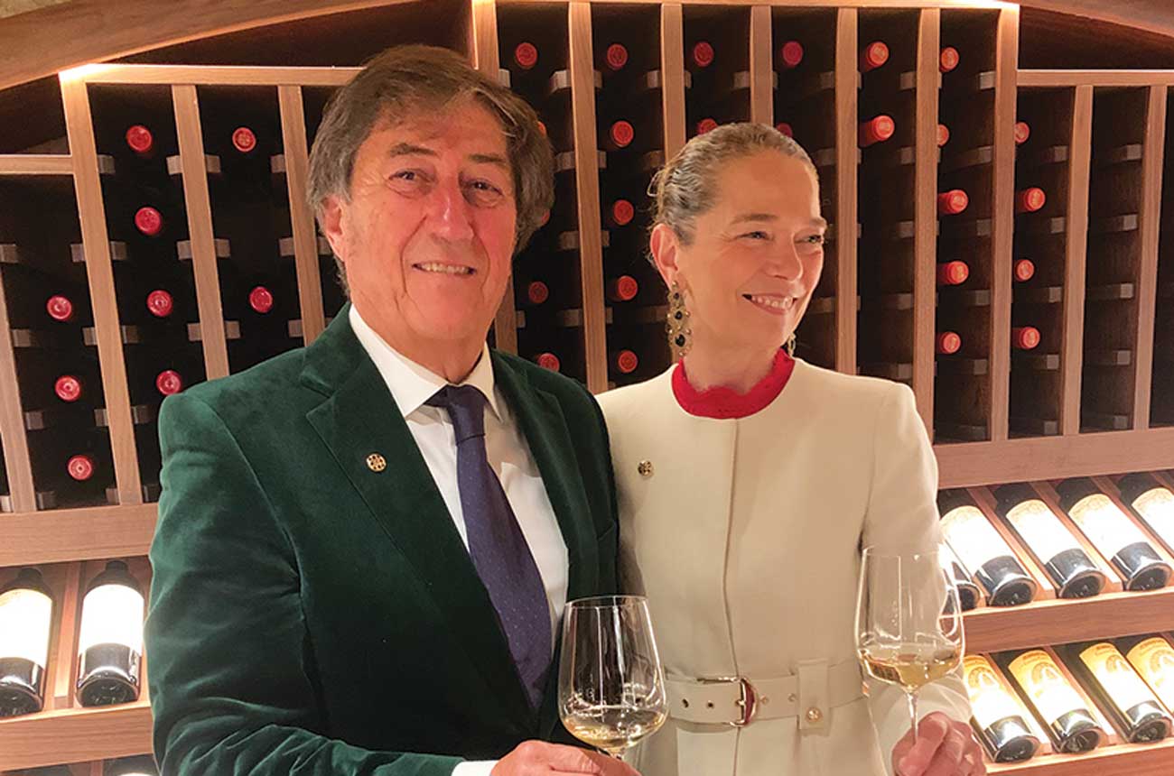 Pere Ventura wife Mireia Juv&amp;eacute;