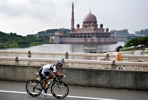 Chan Jae Jang (Terengganu Cycling Team) finished in 115th place