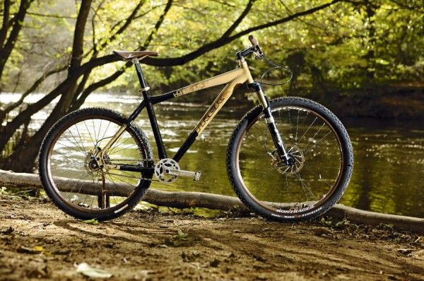 The race-ready 69er sacriﬁ ces comfort for out-and-out speed