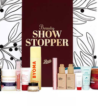 Boots Beauty Showstopper 2022:&nbsp;£330 £80 at Boots (save £250)