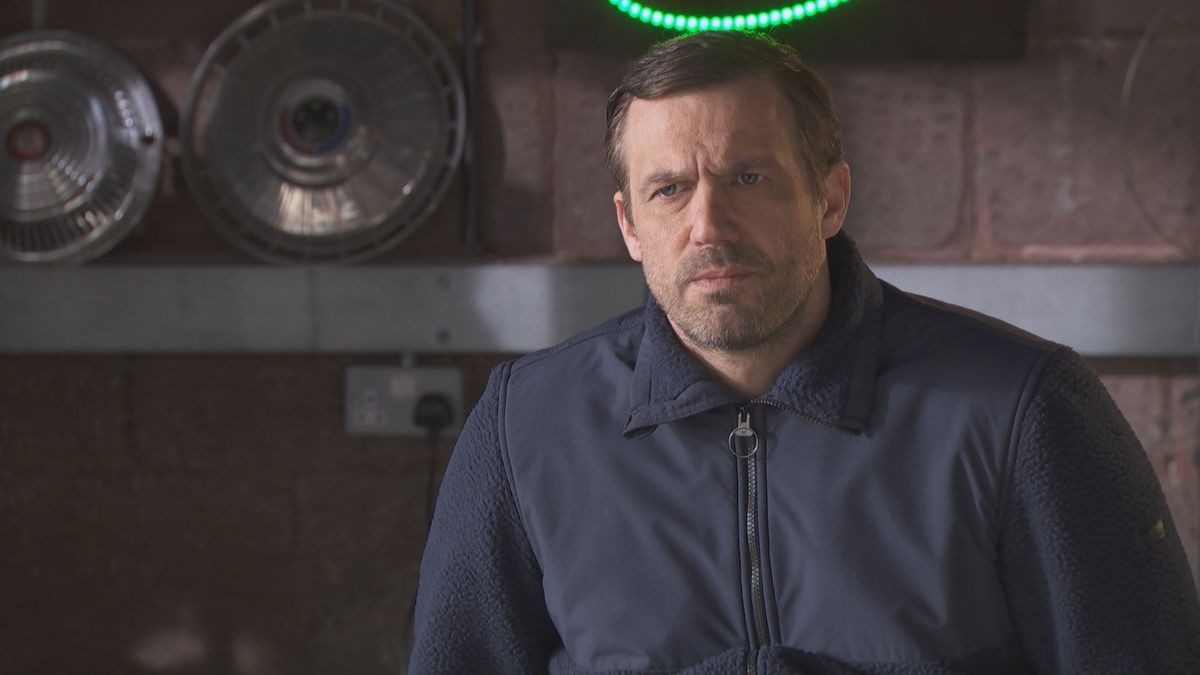 Warren Fox in Hollyoaks.