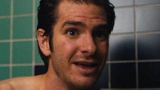 Andrew Garfield looking insane in Under the Silver Lake