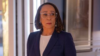 Goodwin worrying about Owen in Chicago Med Season 11x03