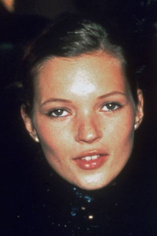 Kate Moss At The Golden Globe Awards 1997