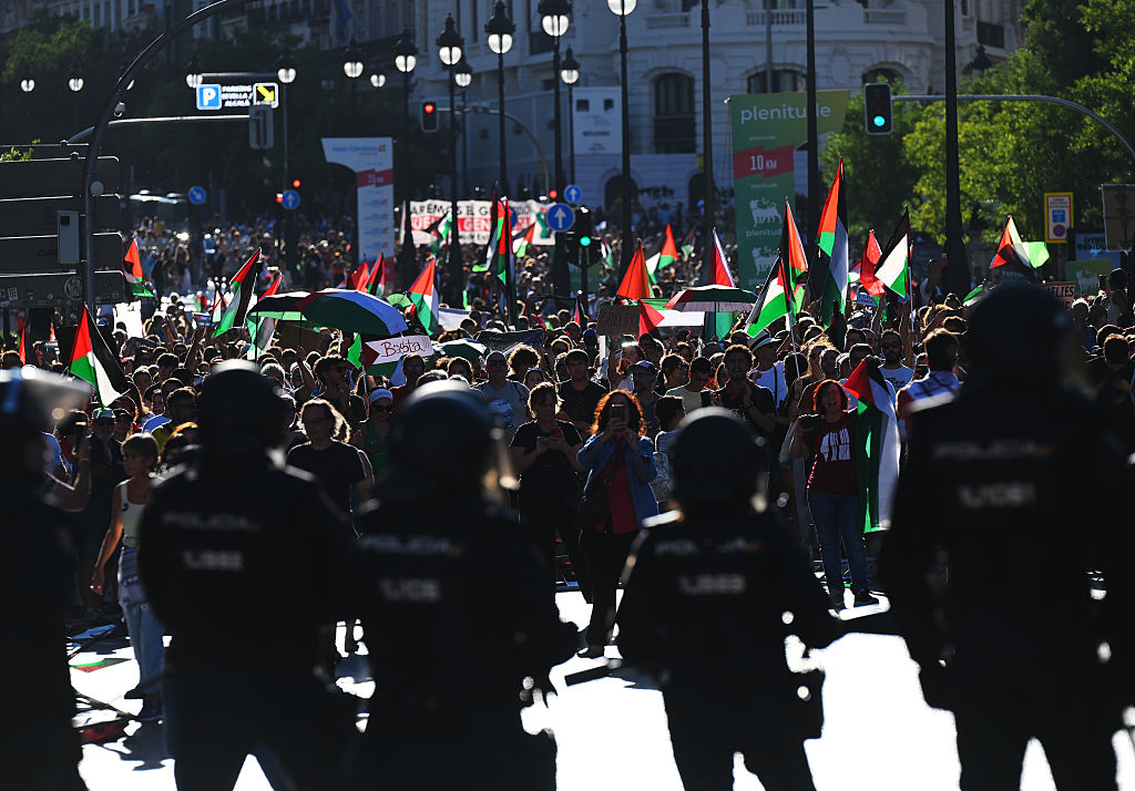MADRID, SPAIN - SEPTEMBER 14: Pro-Palestinian protesters during the La Vuelta - 80th Tour of Spain 2025, Stage 21 a 108km stage from Alalpardo to Madrid / The race is neutralised due to disturbances in central Madrid caused by pro-Palestinian protests / #UCIWT / on September 14, 2025 in Madrid, Spain. (Photo by Tim de Waele/Getty Images)