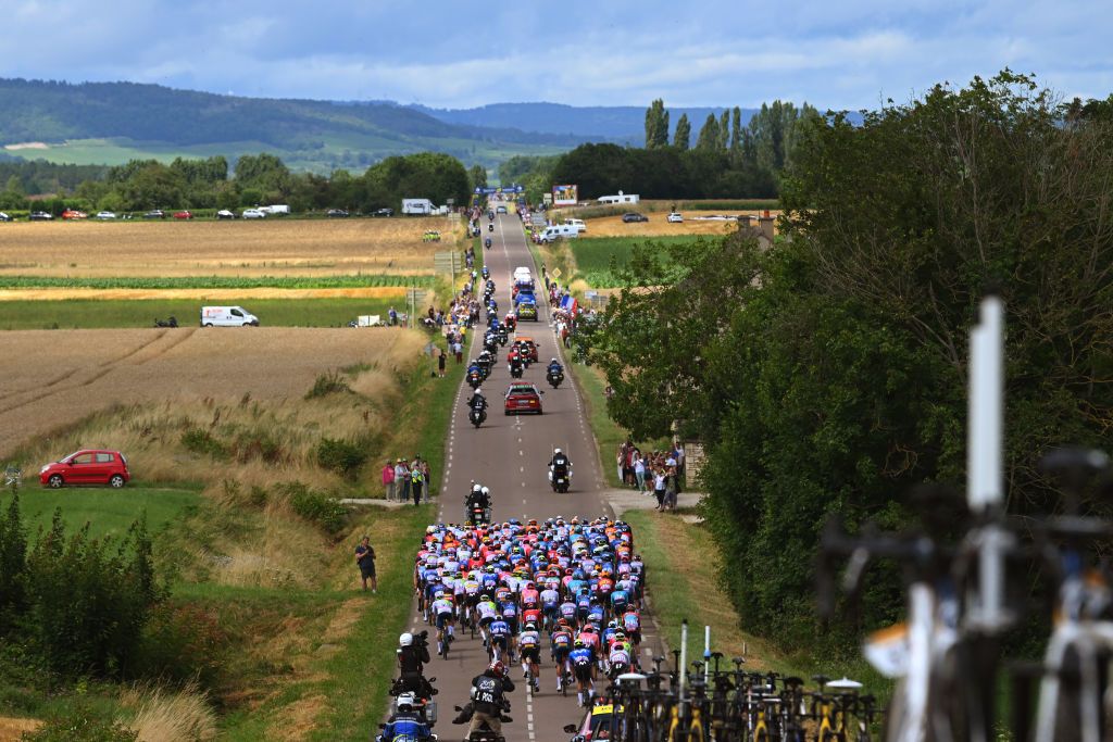 DIJON FRANCE JULY 04 A general view of the peloton competing during the 111th Tour de France 2024 Stage 6 a 1635km stage from Macon to Dijon UCIWT on July 04 2024 in Dijon France Photo by Dario BelingheriGetty Images