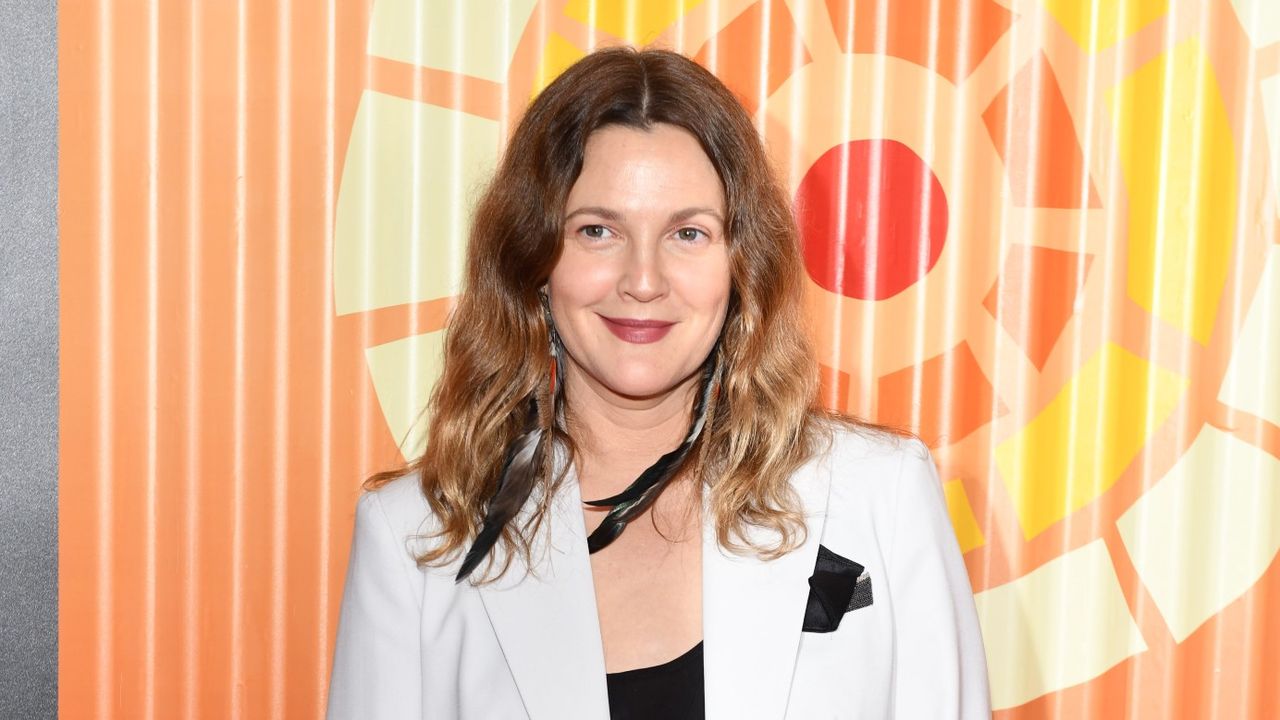  Drew Barrymore attends Charlize Theron&#039;s Africa Outreach Project Fundraiser at The Africa Center on November 12, 2019 in New York City