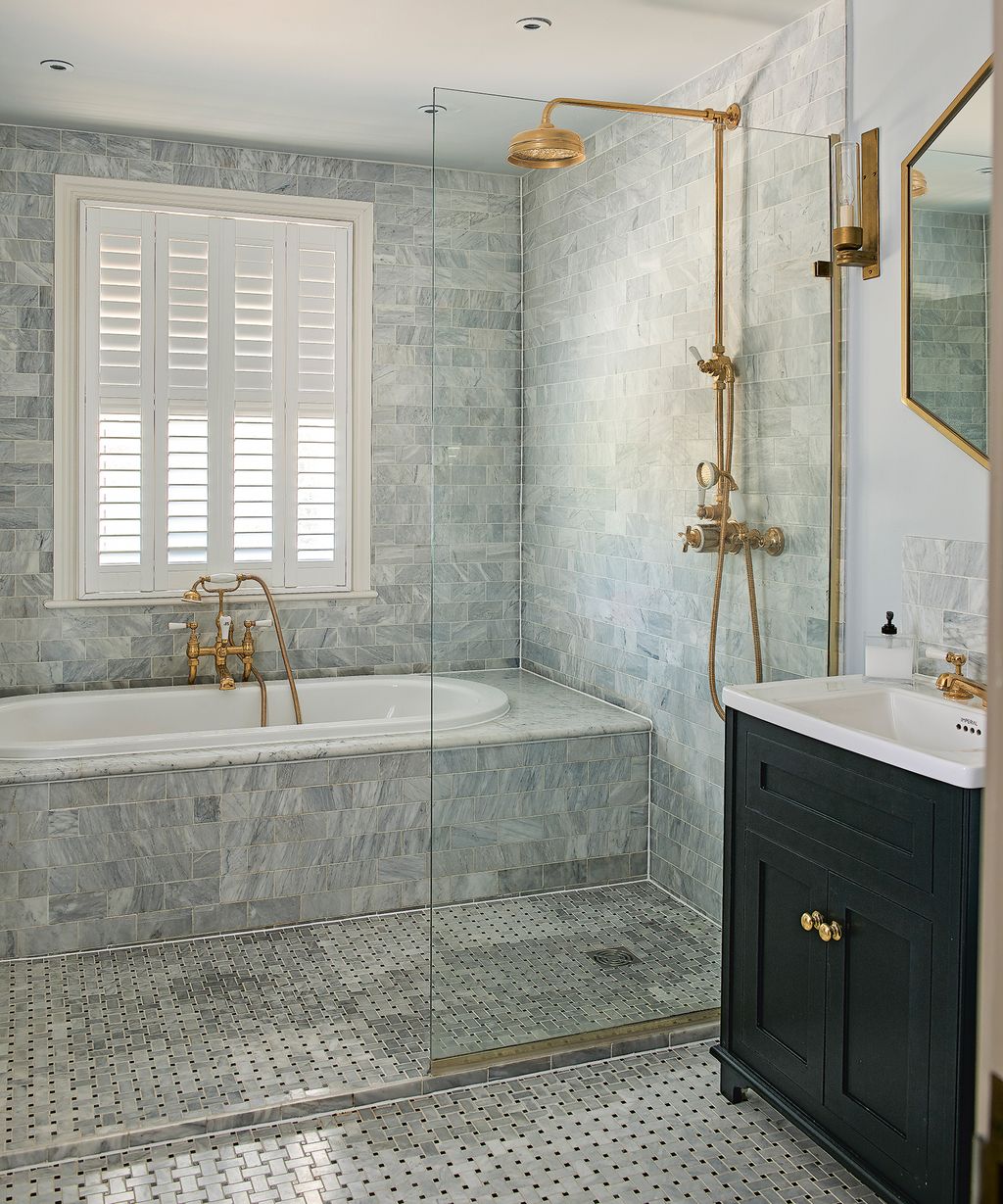 Shower tile ideas: 15 smart ways to tile a bathroom shower | Homes ...