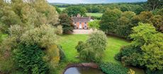 Naldrett House, Rudgwick / Knight Frank