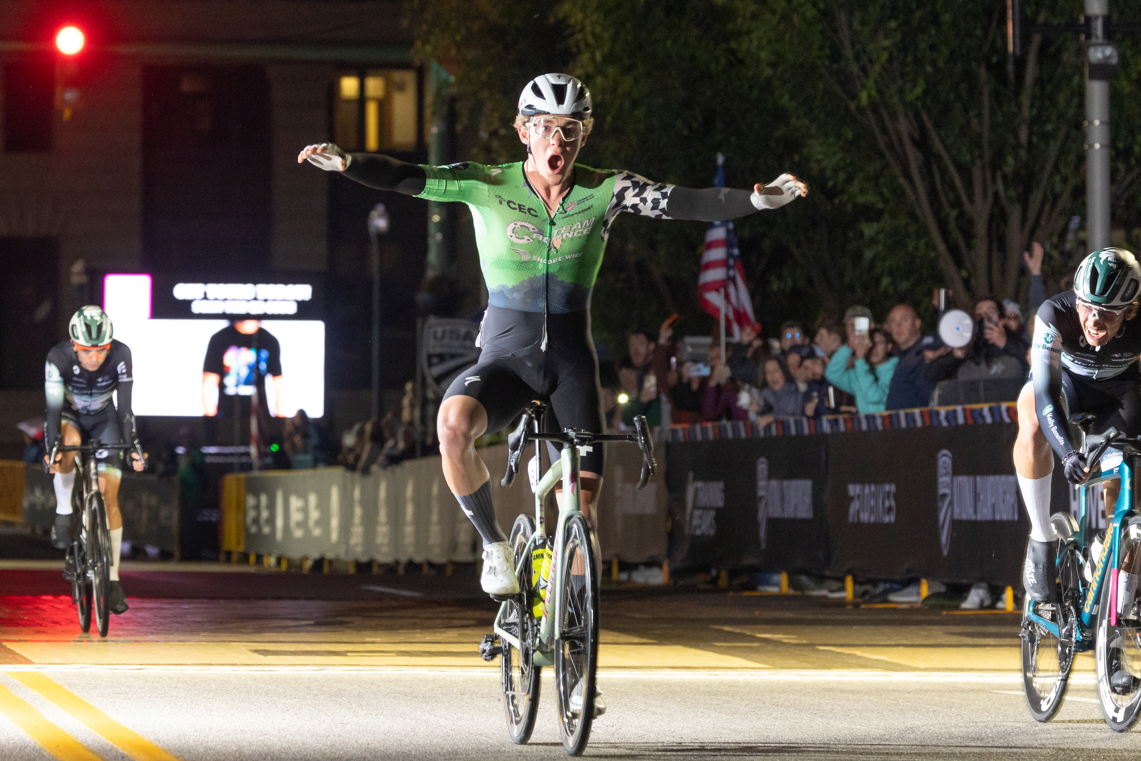 Luke Fetzer (Team Cadence Cyclery p/b Encore Wire) wins elite men's U23 criterium at US Pro Road Nationals 2025