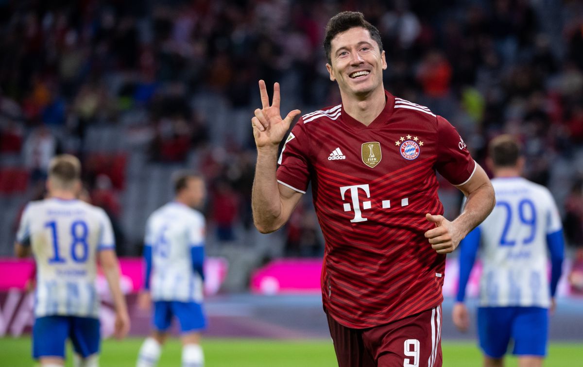 Robert Lewandowski, target of Manchester City, Liverpool and Chelsea