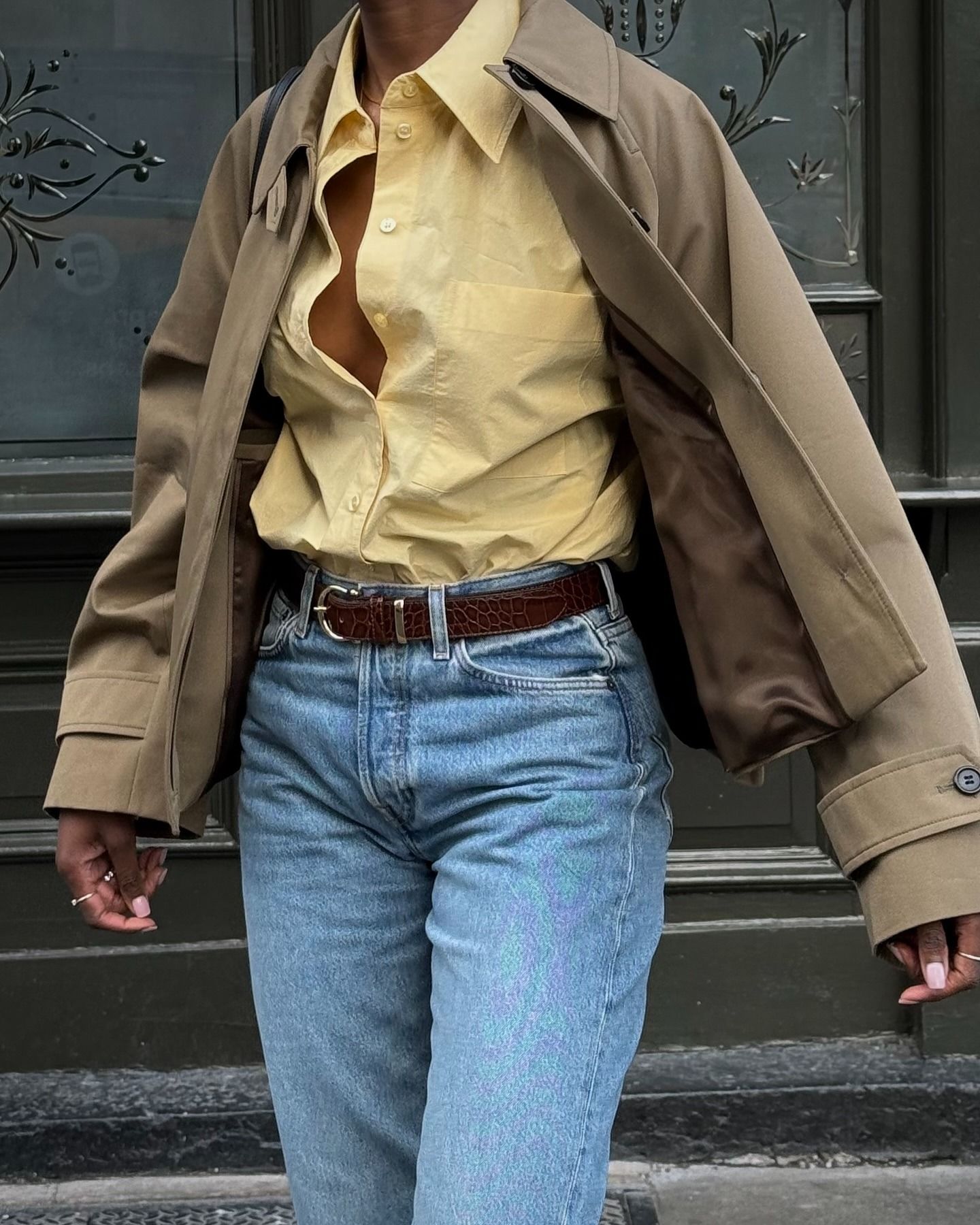 cropped trench coat outfit ideas
