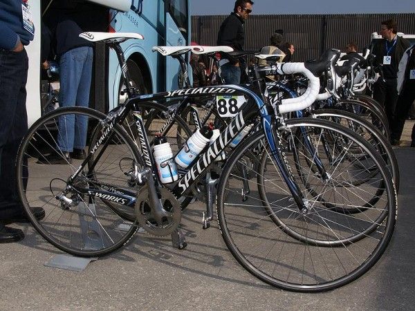 Just prior to the start, the bike of Peter Wrolich (Gerolsteiner) is loaded with bottles and ready to get going.