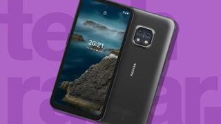 Beste Nokia mobiltelefon: Nokia XR20 mot en lilla bakgrunn