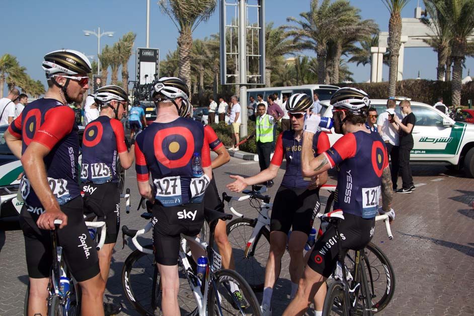 The WIGGINS team relaxes at the finish
