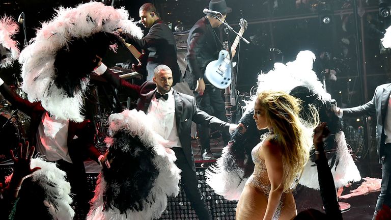Performance, Event, Crowd, Fashion, Public event, Fur, Fun, Performance art, Carnival, Stage,