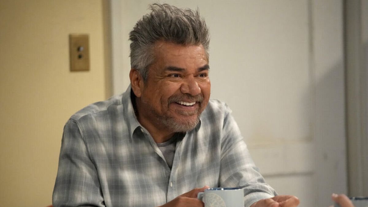 George Lopez in NBC&#039;s Lopez vs. Lopez