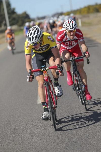 Luke Ockerby (Budget Forklifts) and Gordon McCauley (Drapac) off the front of the bunch in Stage 4