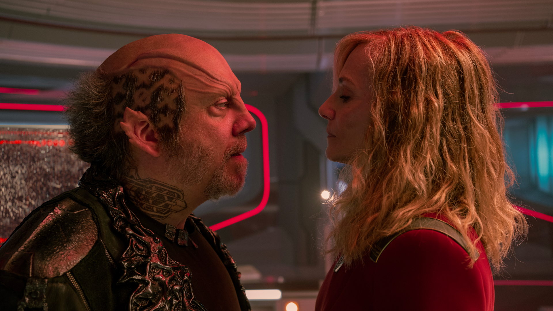 L-R: Paul Giamatti as Nus Braka and Holly Hunter as Chancellor Nahla Ake in season 1 , episode 1 of Star Trek: Starfleet Academy streaming on Paramount+. Photo Credit: Brooke Palmer/Paramount+