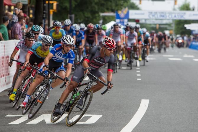 Luis Amaran (Jamis-Hagens Berman) leads the field after the break.
