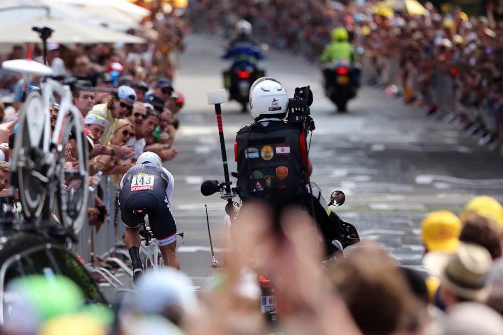 The TV moto captures Fabian Cancellara's trip through Utrecht.