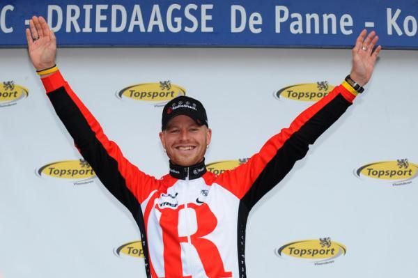 S&eacute;bastien Rosseler (RadioShack) on the podium for winning the final stage time trial.