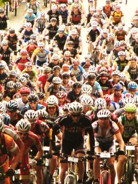 Racers roll out for the Mohican 100